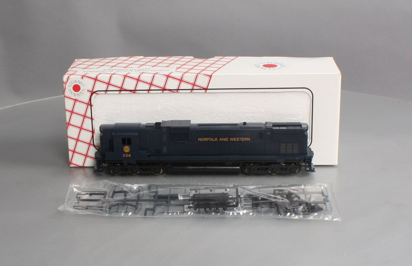 Stewart 6353 HO Norfolk & Western Diesel ALCO Century C-630 Powered #3