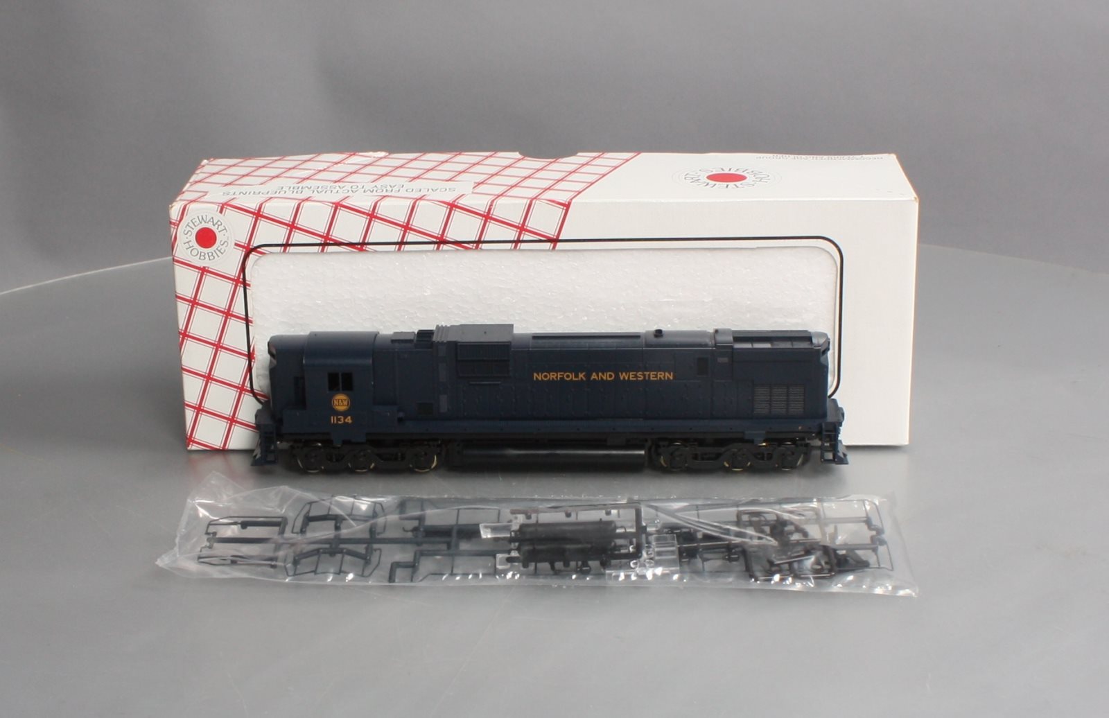 Stewart 6353 HO Norfolk & Western Diesel ALCO Century C-630 Powered #3