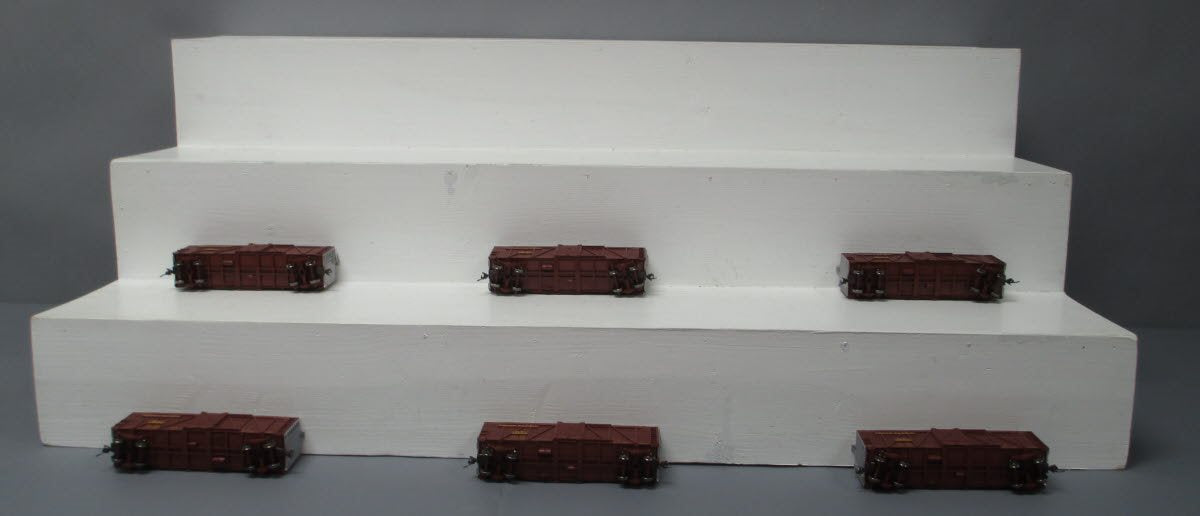 Athearn 73223 HO Gauge Union Pacific 40' Brown Stock Cars (Set of 6)