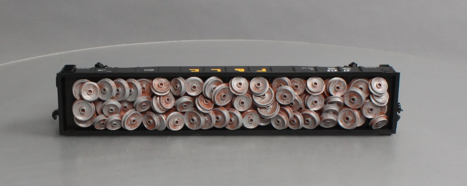 MTH 20-98077 Pittsburgh & Lake Erie Gondola Car w/Wheel Scrap Load V2