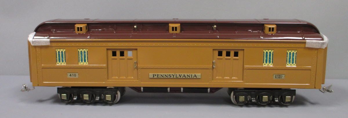 MTH 11-40028 Standard Gauge Pennsylvania Two-Tone Brown State Baggage Car
