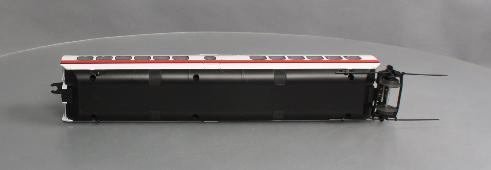 MTH 20-60014 O Gauge Amtrak Turbotrain Passenger Car #70