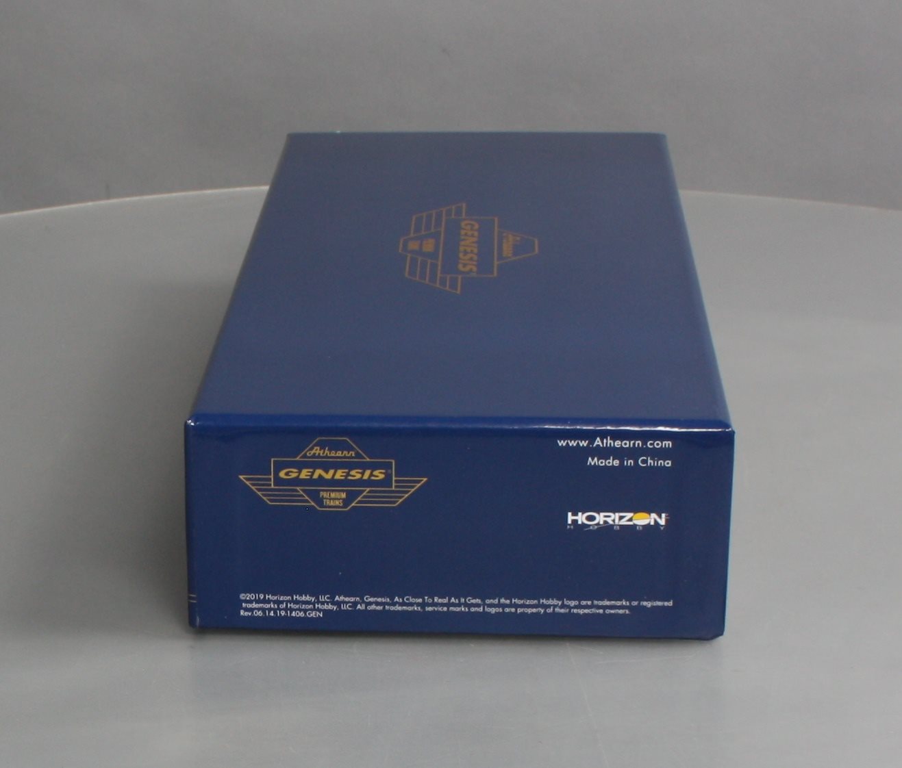 Athearn G70513 HO Scale Canadian National SD70 Diesel Locomotive #1016