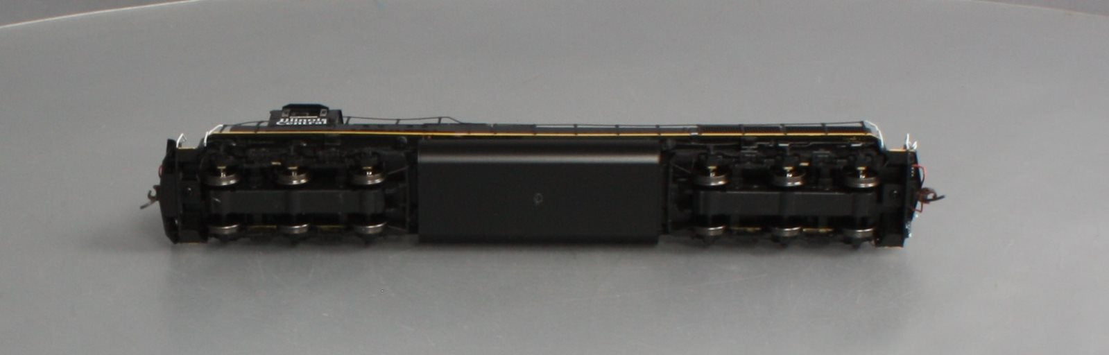 Athearn G70508 HO Scale Illinois Central SD70 Diesel Locomotive #1009