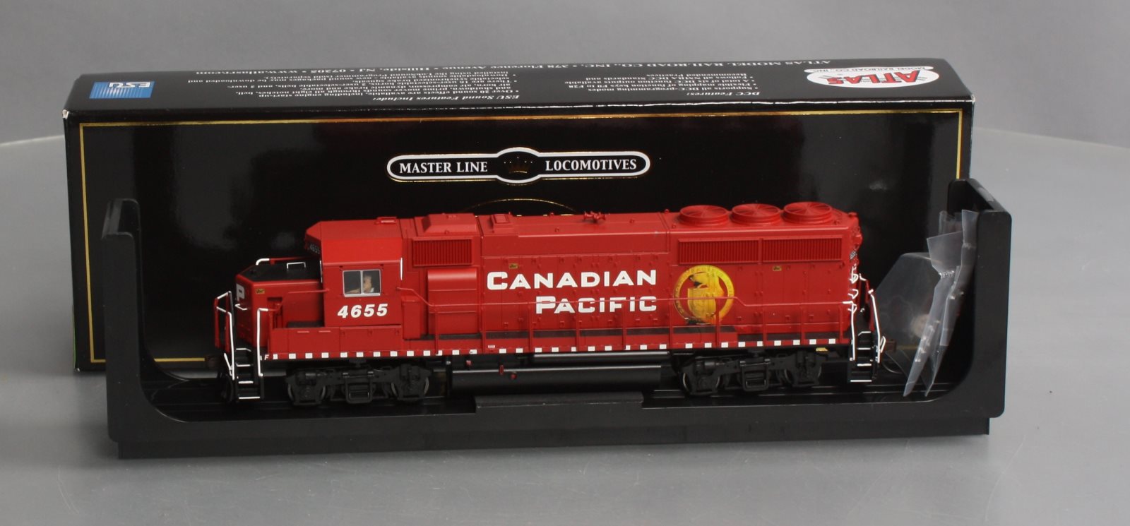 Atlas 10002587 HO Canadian Pacific GP40-2 Diesel Locomotive #4655 - LokSound/DCC