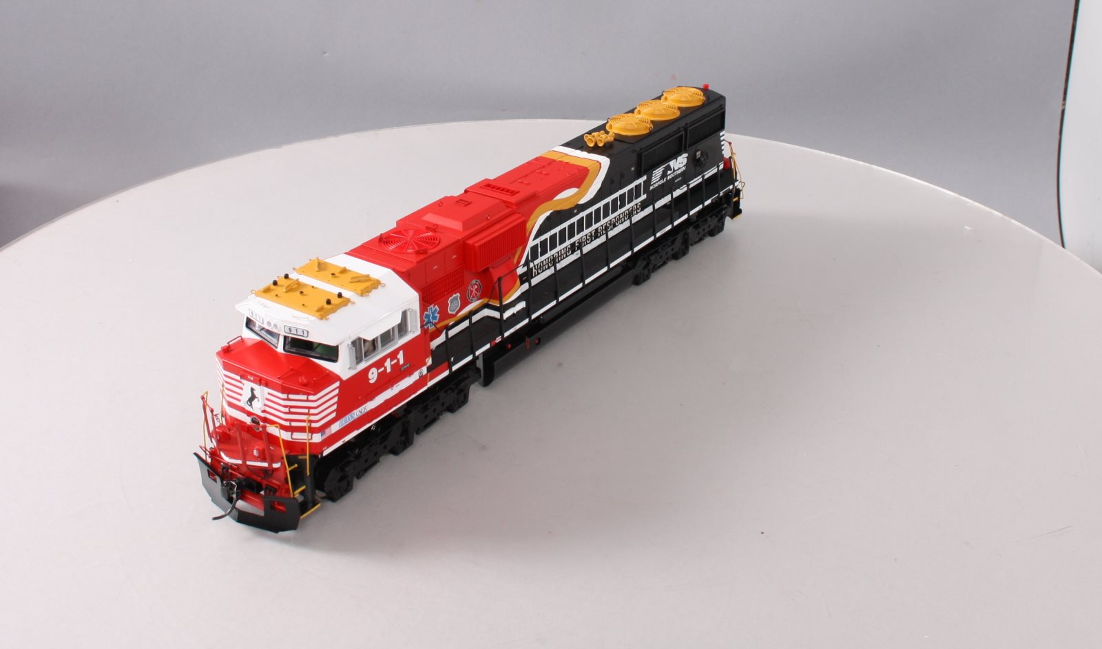 MTH 22-20593-2 O Norfolk Southern SD60E Diesel Engine #911