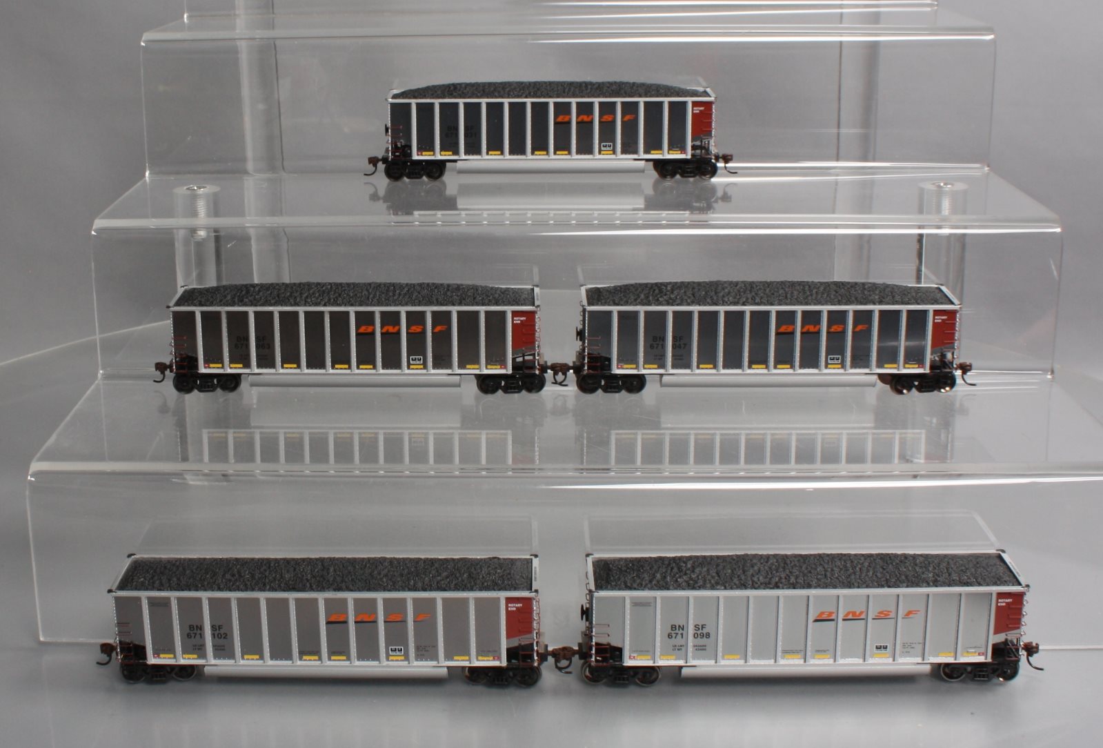 Athearn 97491 HO Scale BNSF Bethgon Coalporter w/Load (Set of 5