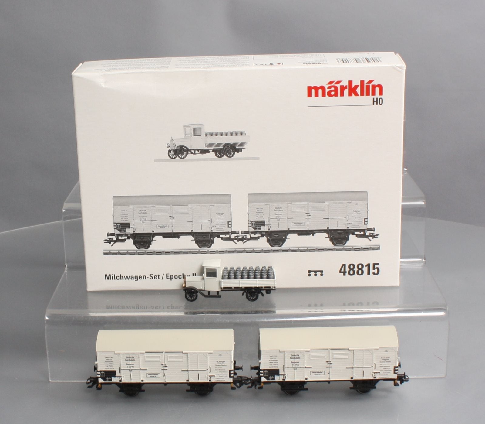 Marklin 48815 DRG HO Milk Car Set with Truck (Set of 2)
