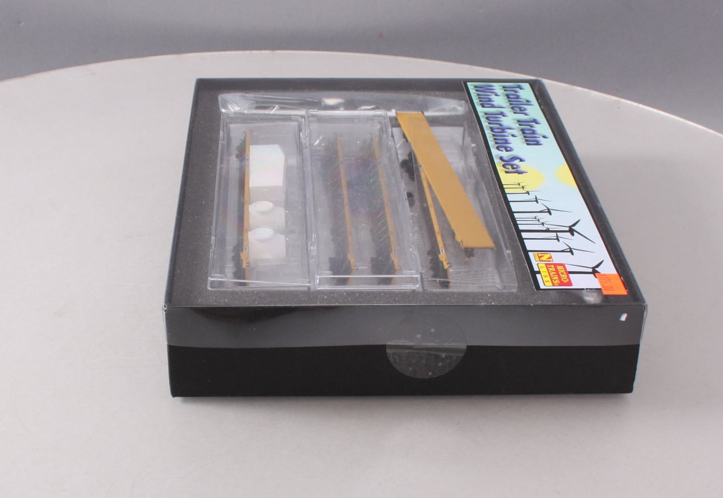 Micro-Trains 99301330 N Trailer Train Wind Turbine Set