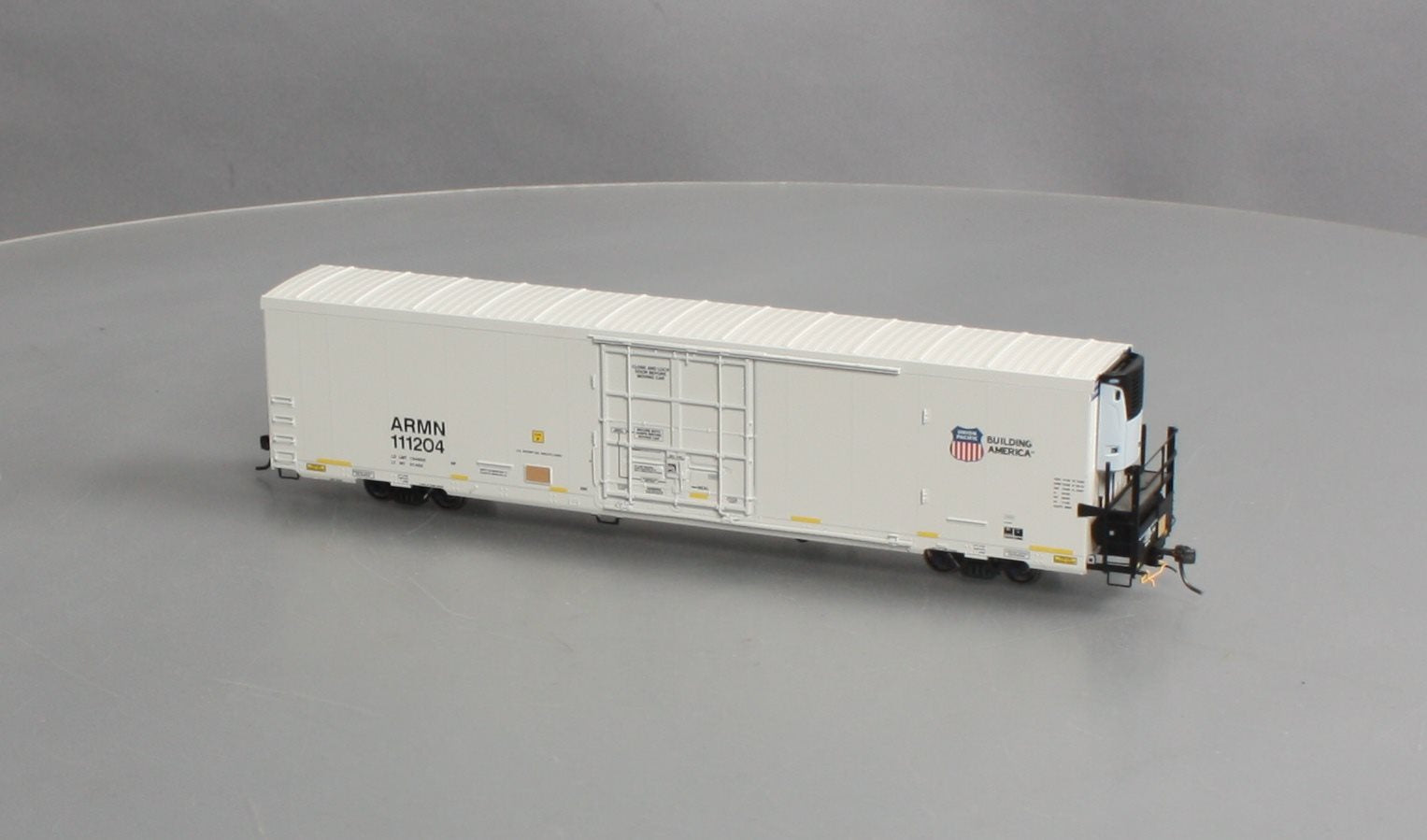 BLMA Models 52036 HO Union Pacific Trinity 64' Reefer #11204