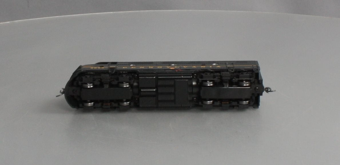 MTH 81-2002-3 HO Scale Pennsylvania F-3 Non Powered A Unit Diesel Engine