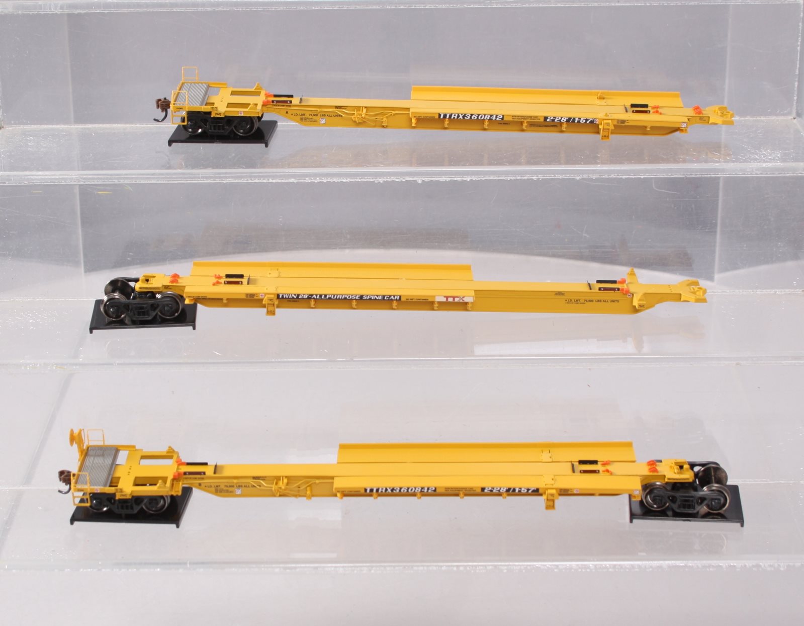 Athearn 28924 HO RTR 57' Trinity Spine Car,TTRX/New Logo #360842