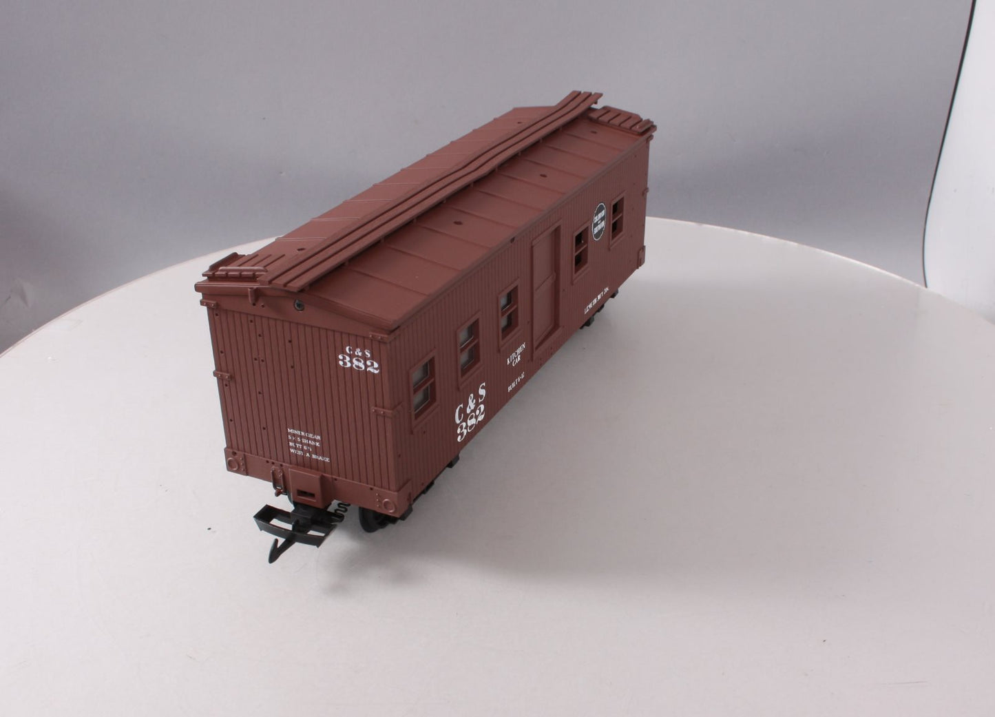 USA Trains R1847 G Colorado & Southern Brown Kitchen Car #382 - Metal Wheels