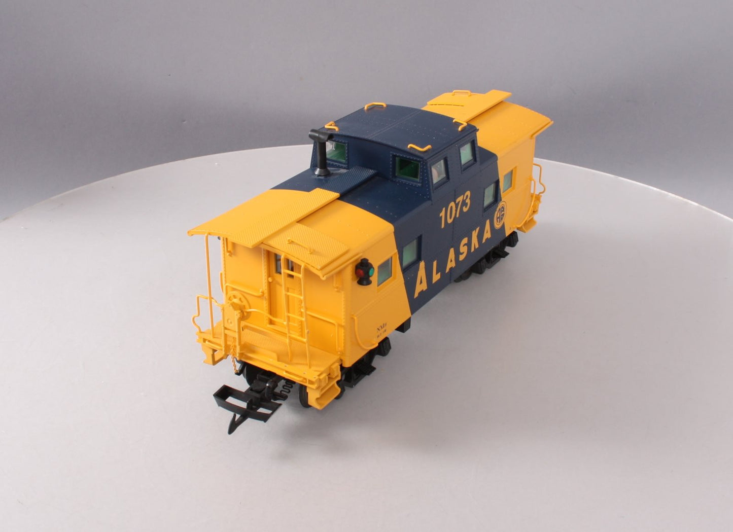 USA Trains R12151 G Alaska Railroad Ultimate Series Center-Cupola Steel Caboose