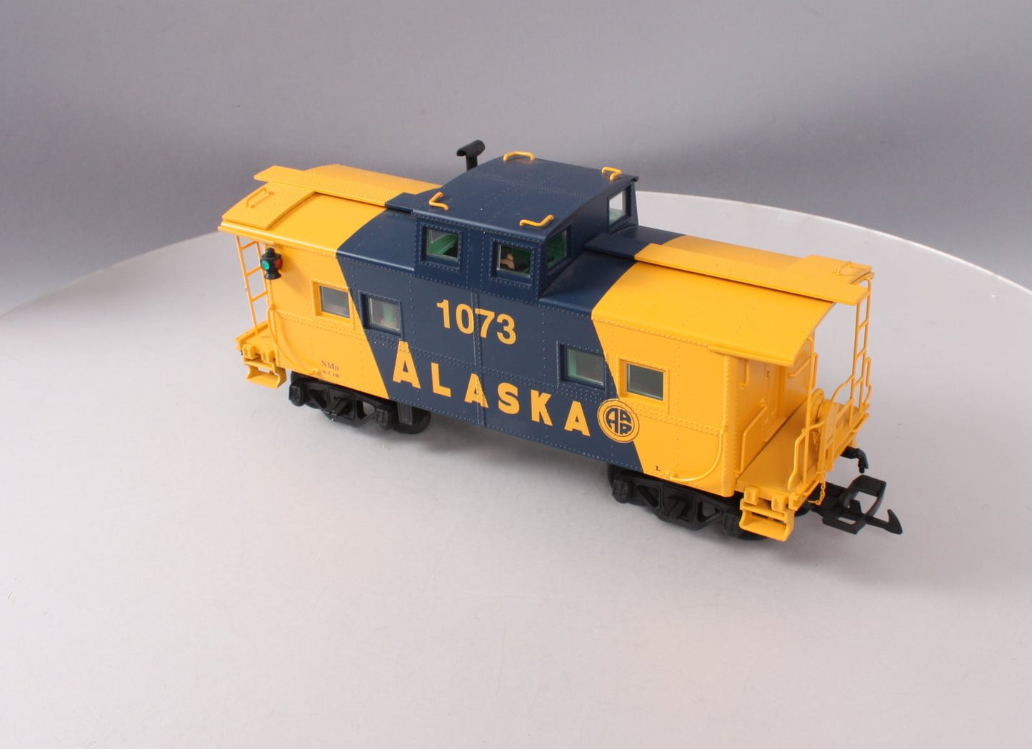 USA Trains R12151 G Alaska Railroad Ultimate Series Center-Cupola Steel Caboose