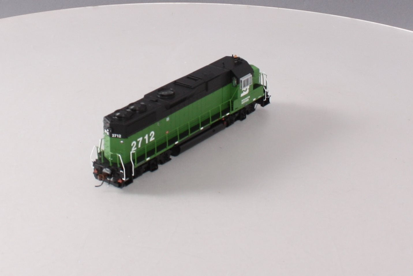 Athearn G40981 HO BN GP39-2 Phase IIb Diesel Locomotive w/DCC & Sound #2712