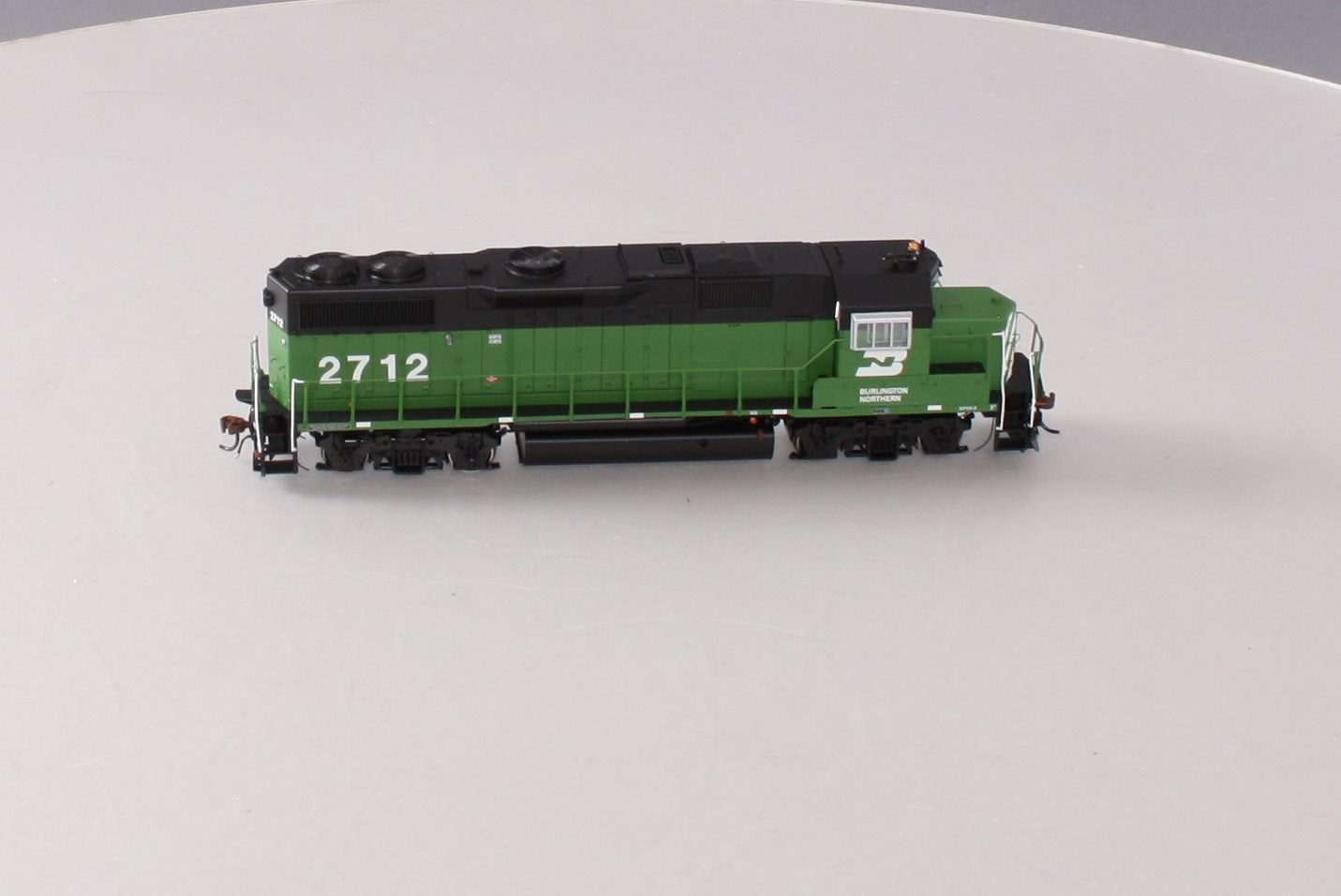 Athearn G40981 HO BN GP39-2 Phase IIb Diesel Locomotive w/DCC & Sound #2712