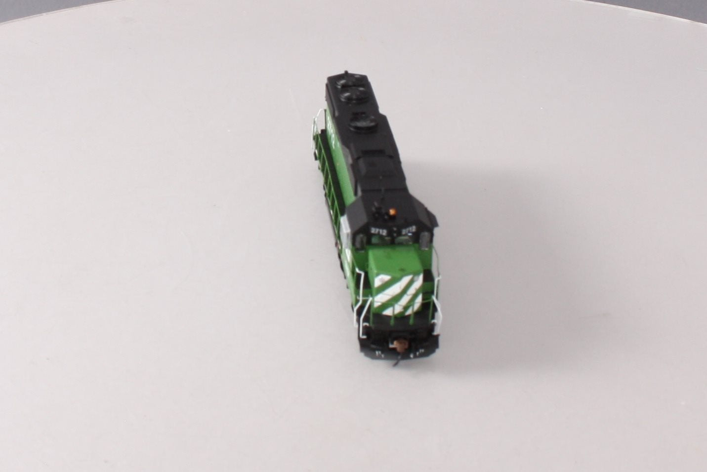 Athearn G40981 HO BN GP39-2 Phase IIb Diesel Locomotive w/DCC & Sound #2712