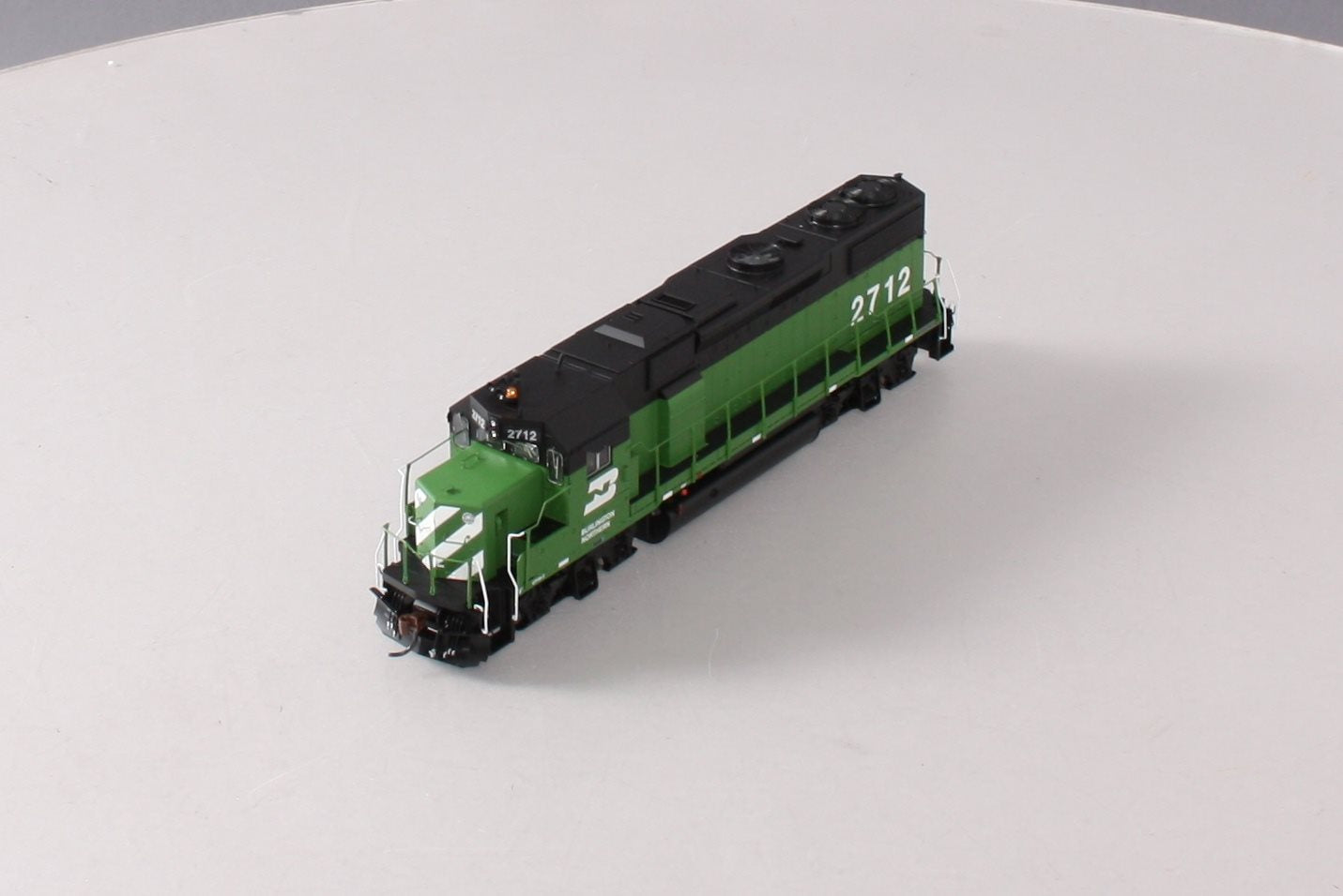 Athearn G40981 HO BN GP39-2 Phase IIb Diesel Locomotive w/DCC & Sound #2712