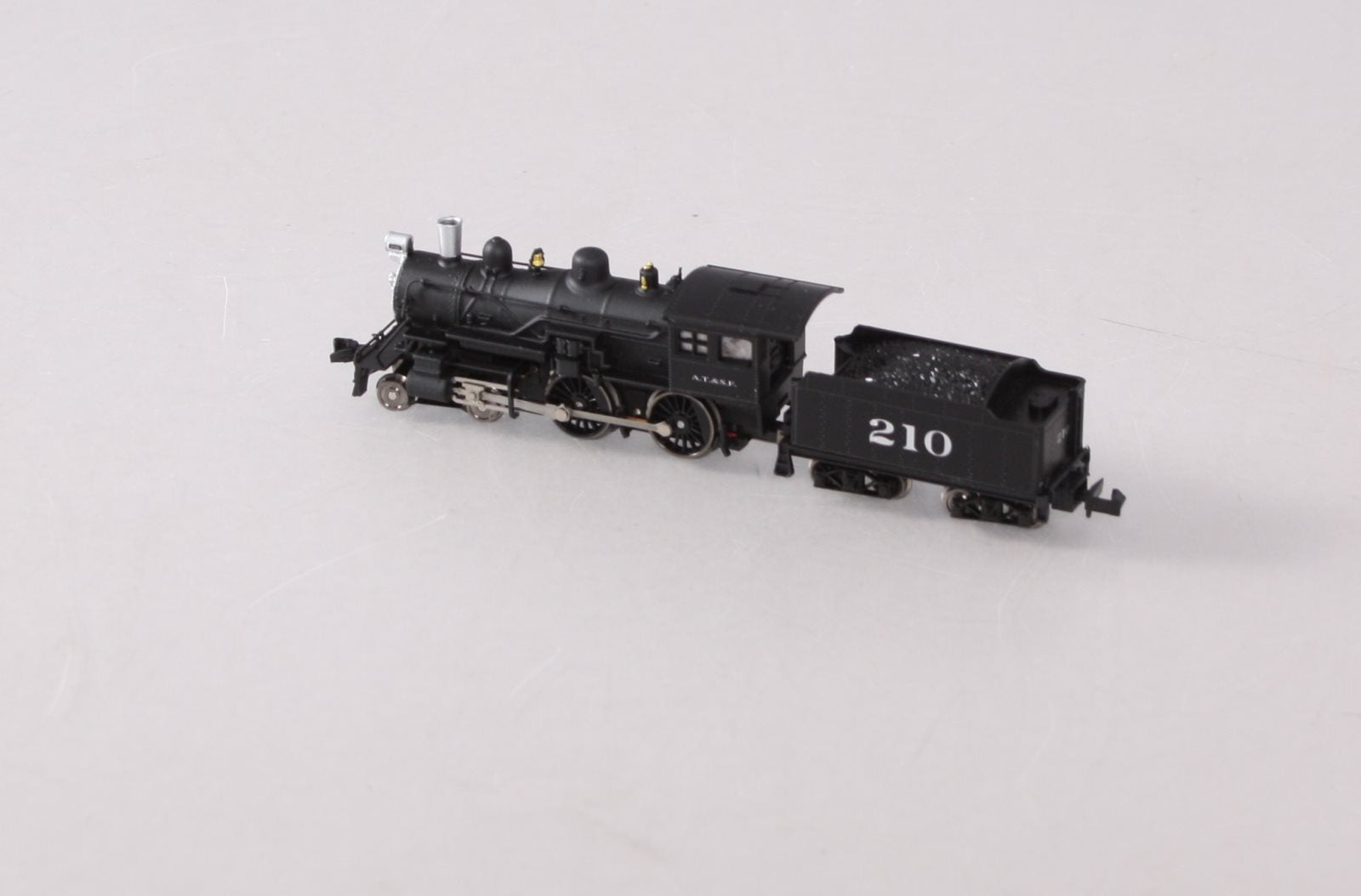 Model Power 87634 N Scale Santa Fe 4-4-0 Steam Locomotive #210