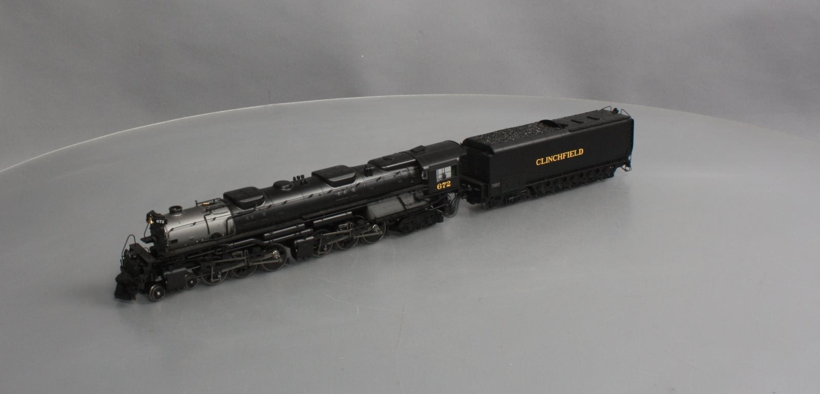 Athearn G9127 HO Clinchfield 4-6-6-4 with DCC & Sound #672