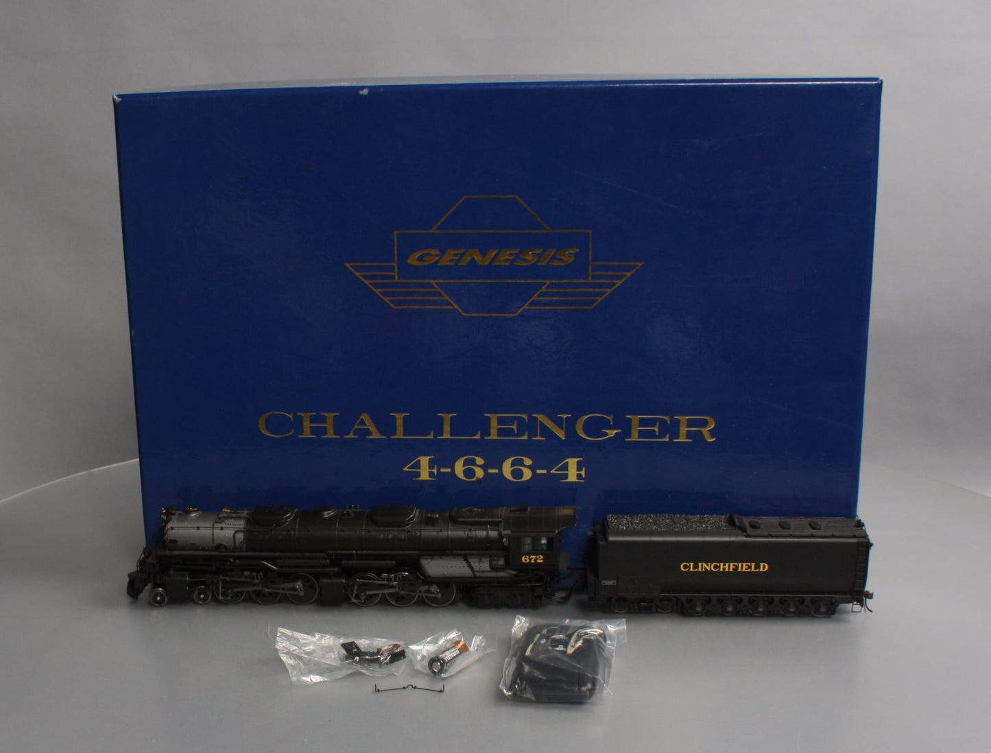 Athearn G9127 HO Clinchfield 4-6-6-4 with DCC & Sound #672