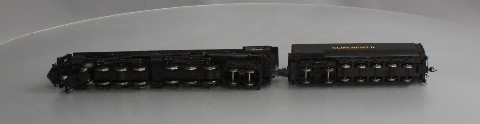 Athearn G9127 HO Clinchfield 4-6-6-4 with DCC & Sound #672