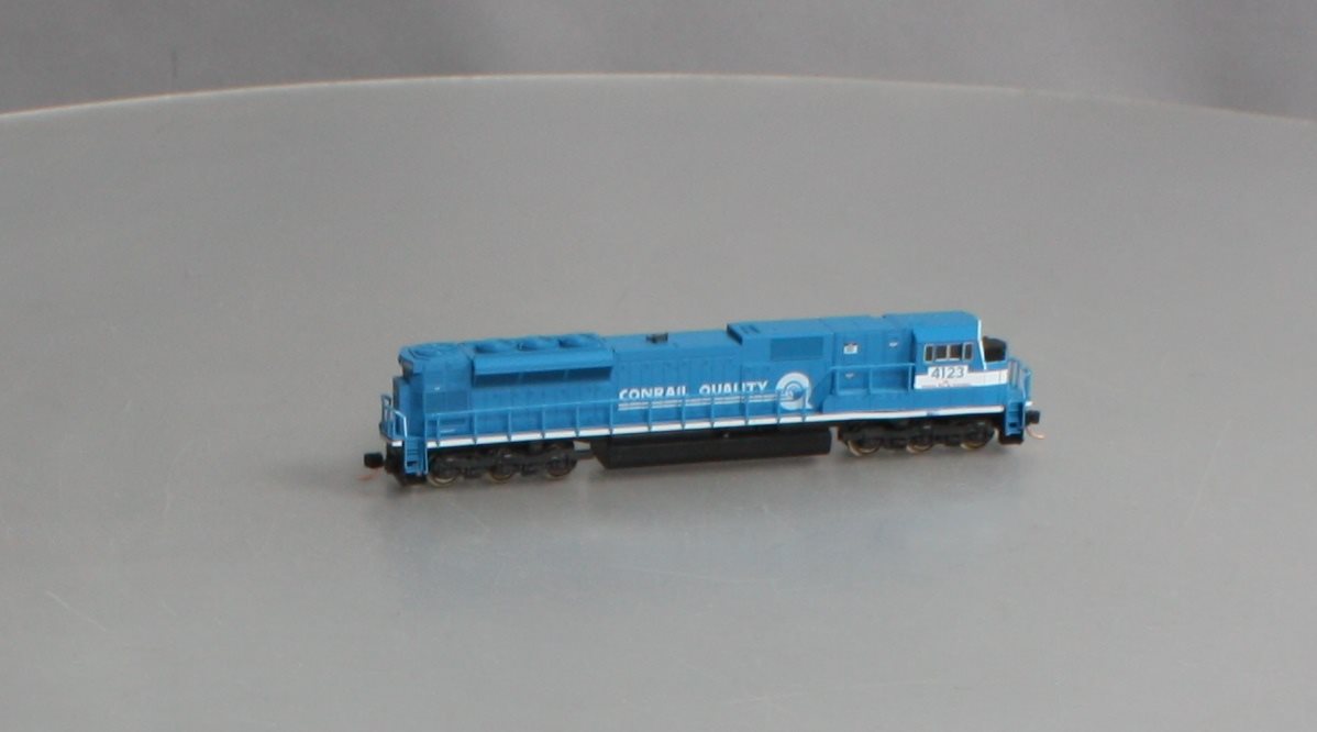 Kato 176-5502 N Scale Conrail SD-80 MAC Diesel #4123