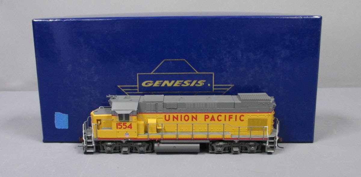 Athearn G68124 HO UP/Ex-C&NW GP15-1 Diesel Locomotive w/DCC & Sound #1554
