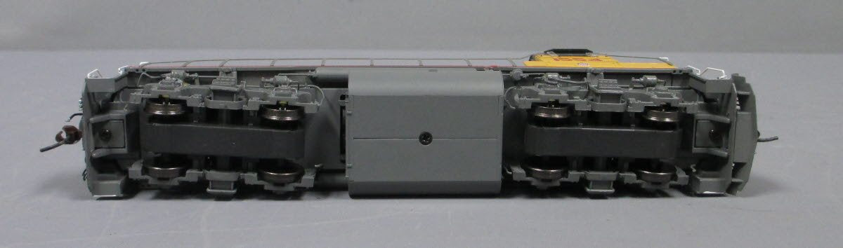 Athearn G68124 HO UP/Ex-C&NW GP15-1 Diesel Locomotive w/DCC & Sound #1554