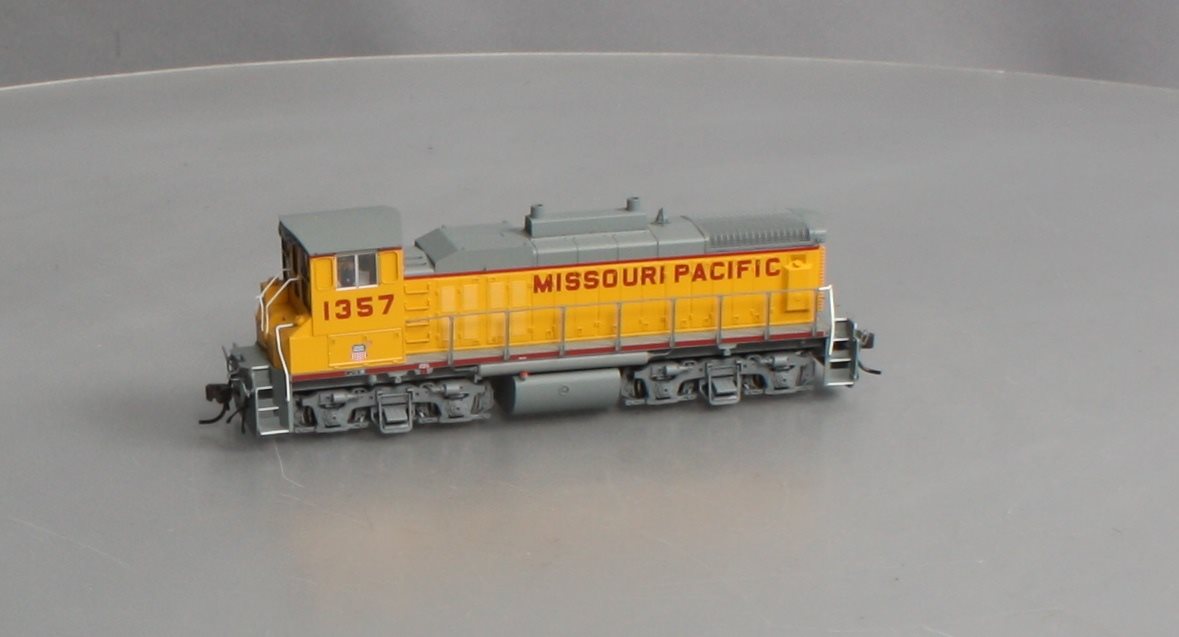 Atlas 9421 HO Missouri Pacific MP15DC Diesel Locomotive w/Decoder & Sound #1357