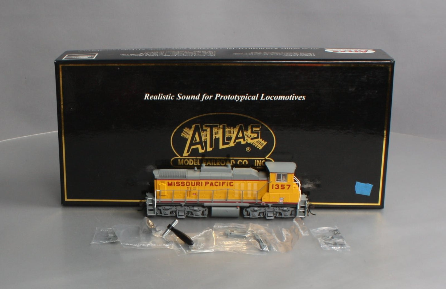 Atlas 9421 HO Missouri Pacific MP15DC Diesel Locomotive w/Decoder & Sound #1357