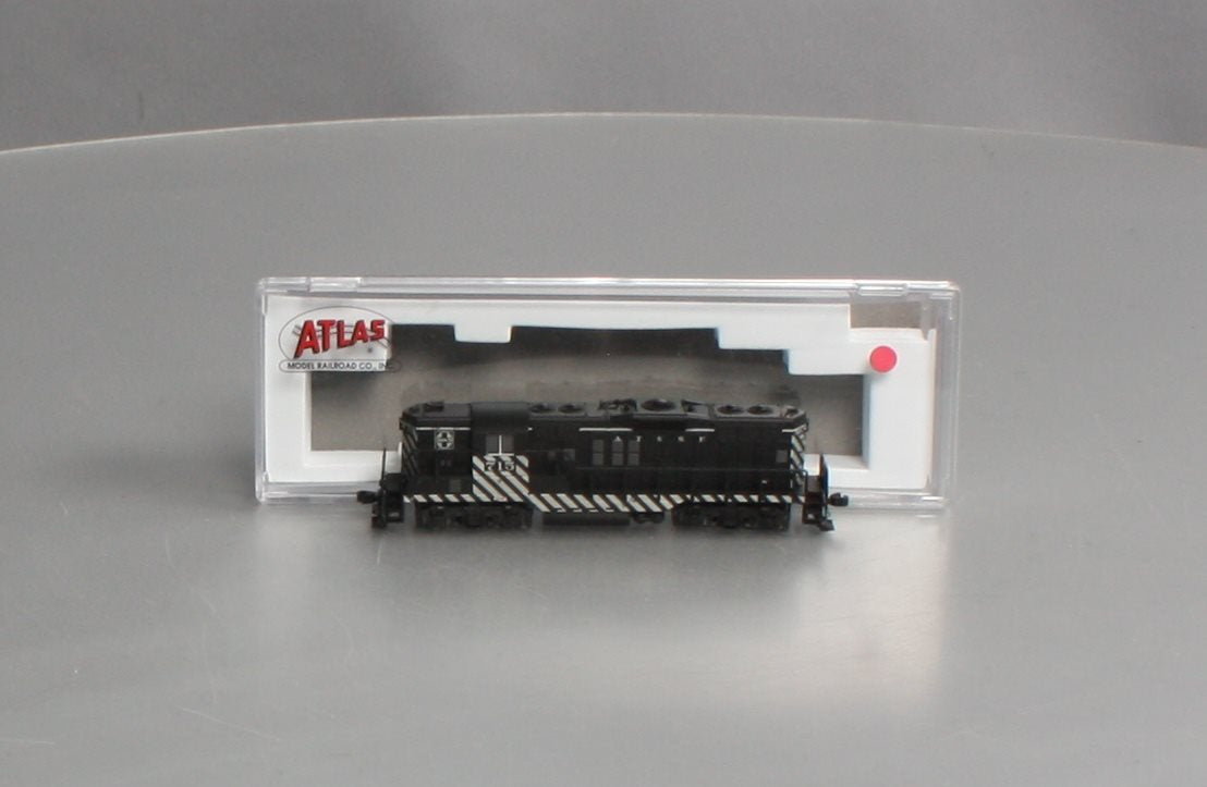 Atlas 40002184 N GP9 ATSF 715