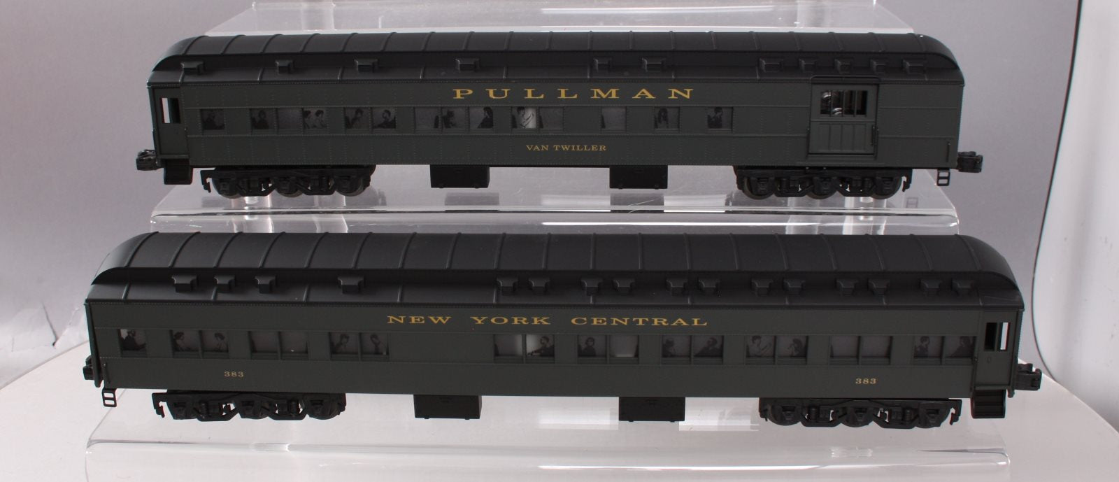 Lionel 6-29007 O New York Central Pullman Heavyweight Passenger Cars (Set of 2)