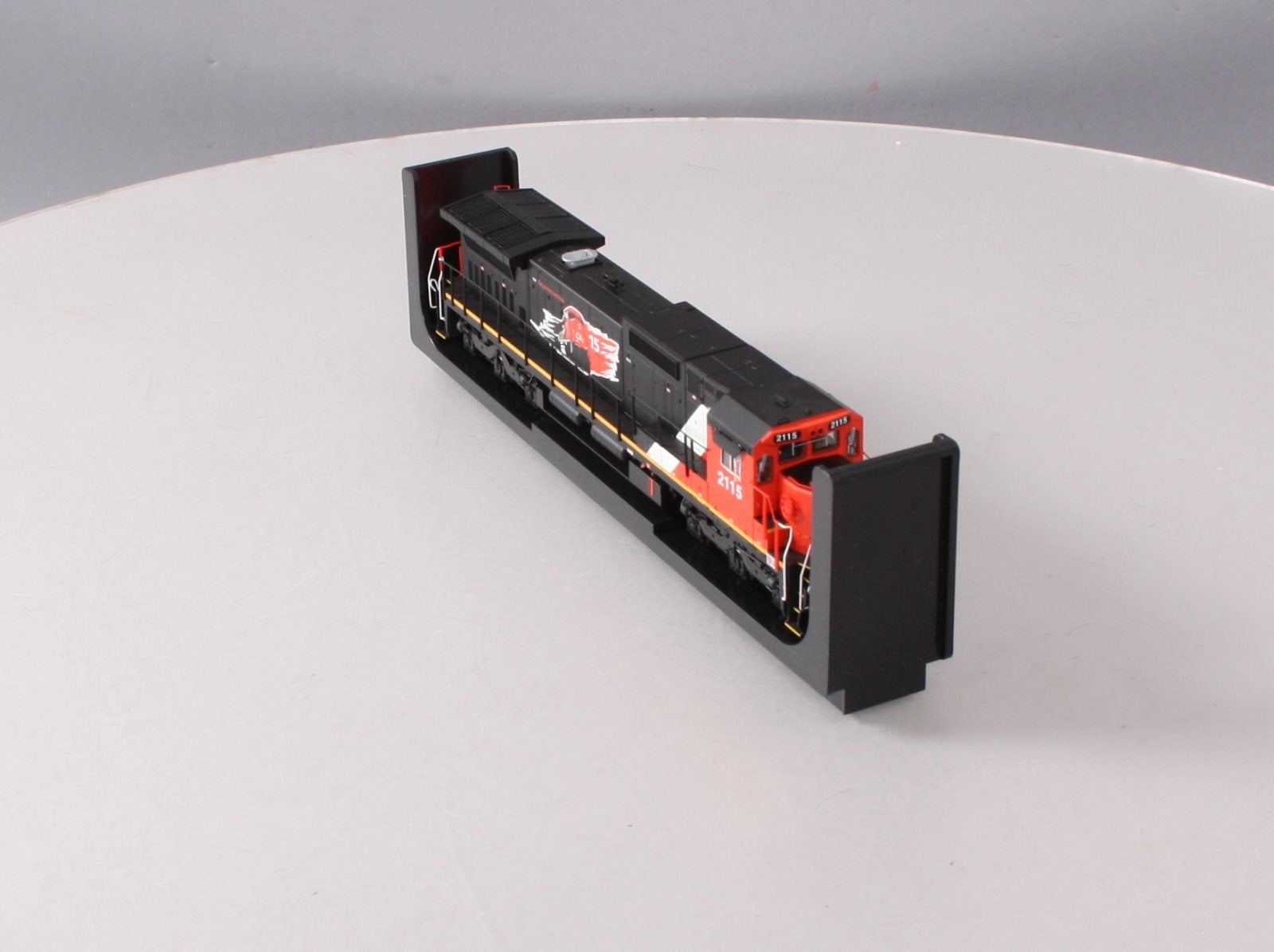 Atlas 10001227 HO Scale CN Dash 8-40C Diesel Locomotive #2115