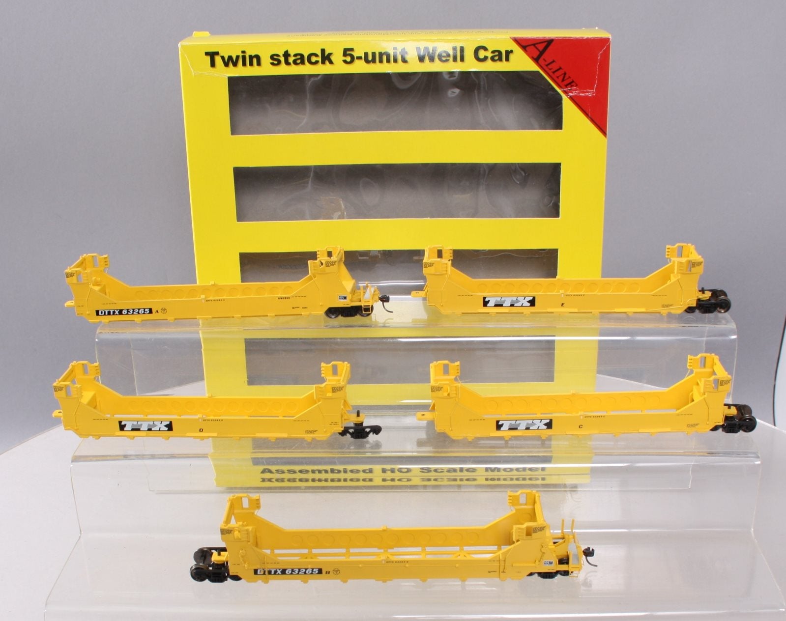 InterMountain 47601-06 HO TTX Twin Stack 5-Unit Container Car # 63265