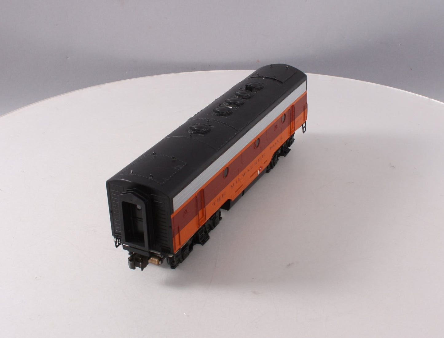 Lionel 6-38721 Milwaukee Road Non-Powered F-7 Diesel B-Unit #107-B