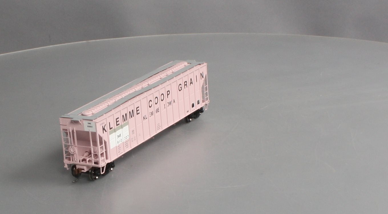 Athearn 81998 HO Dakota, Minnesota and Eastern FMC 4700 Covered Hopper #810007