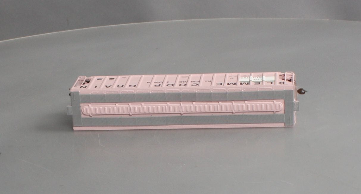 Athearn 81998 HO Dakota, Minnesota and Eastern FMC 4700 Covered Hopper #810007