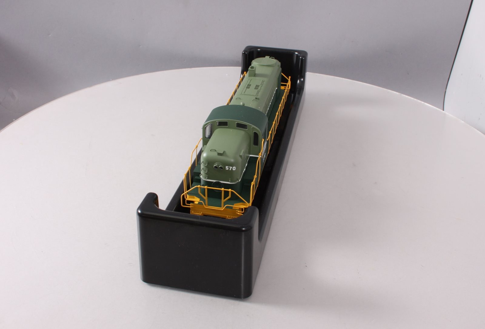 Atlas 20-80004B O British Columbia Railway Alco RS3 Diesel Engine - 2-Rail #570