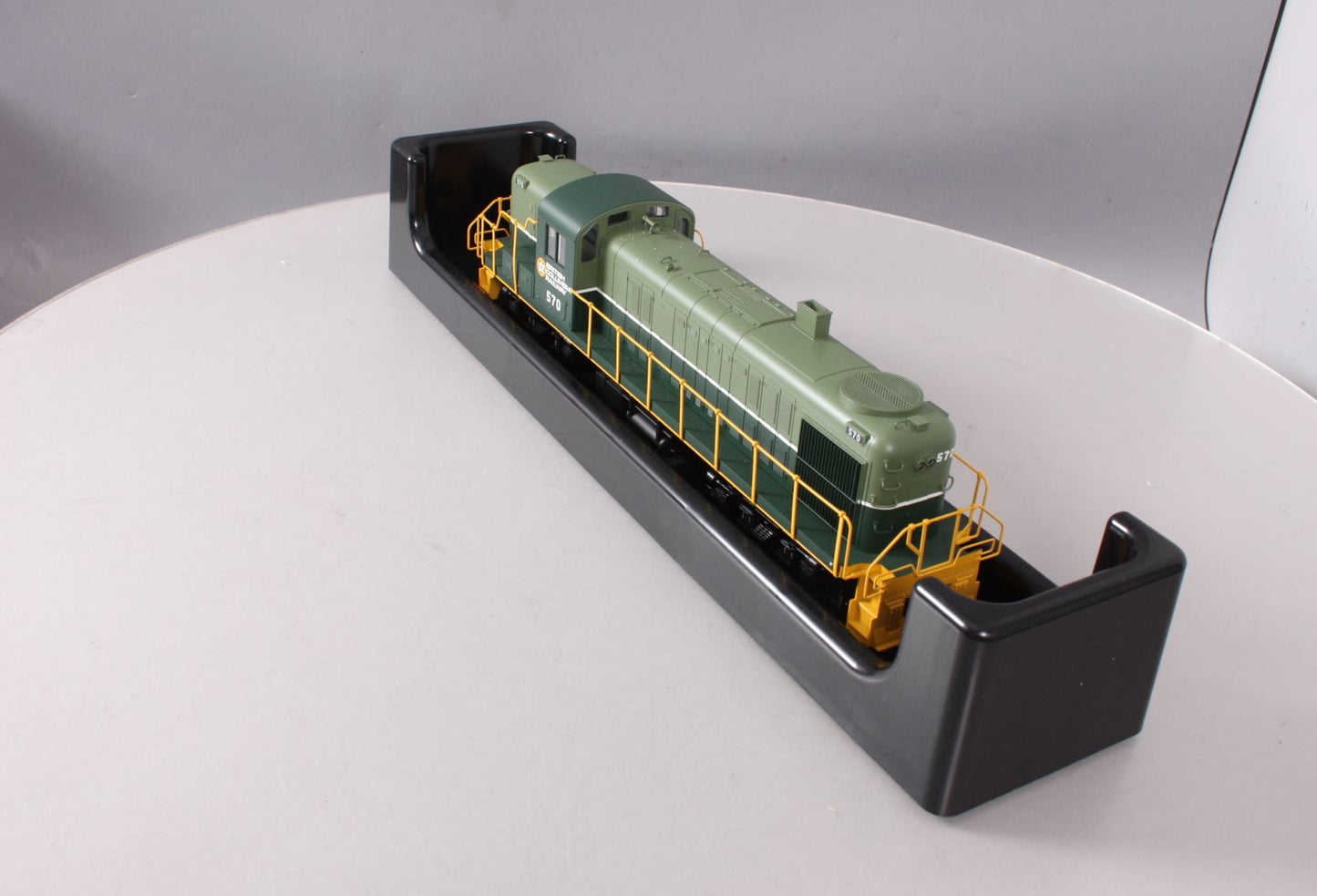 Atlas 20-80004B O British Columbia Railway Alco RS3 Diesel Engine - 2-Rail #570