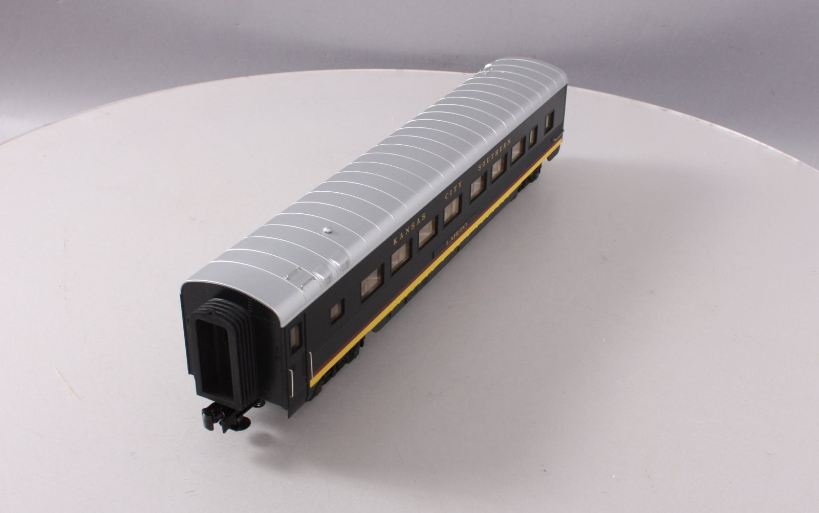 MTH 30-67590 O KCS 60' Streamlined Coach