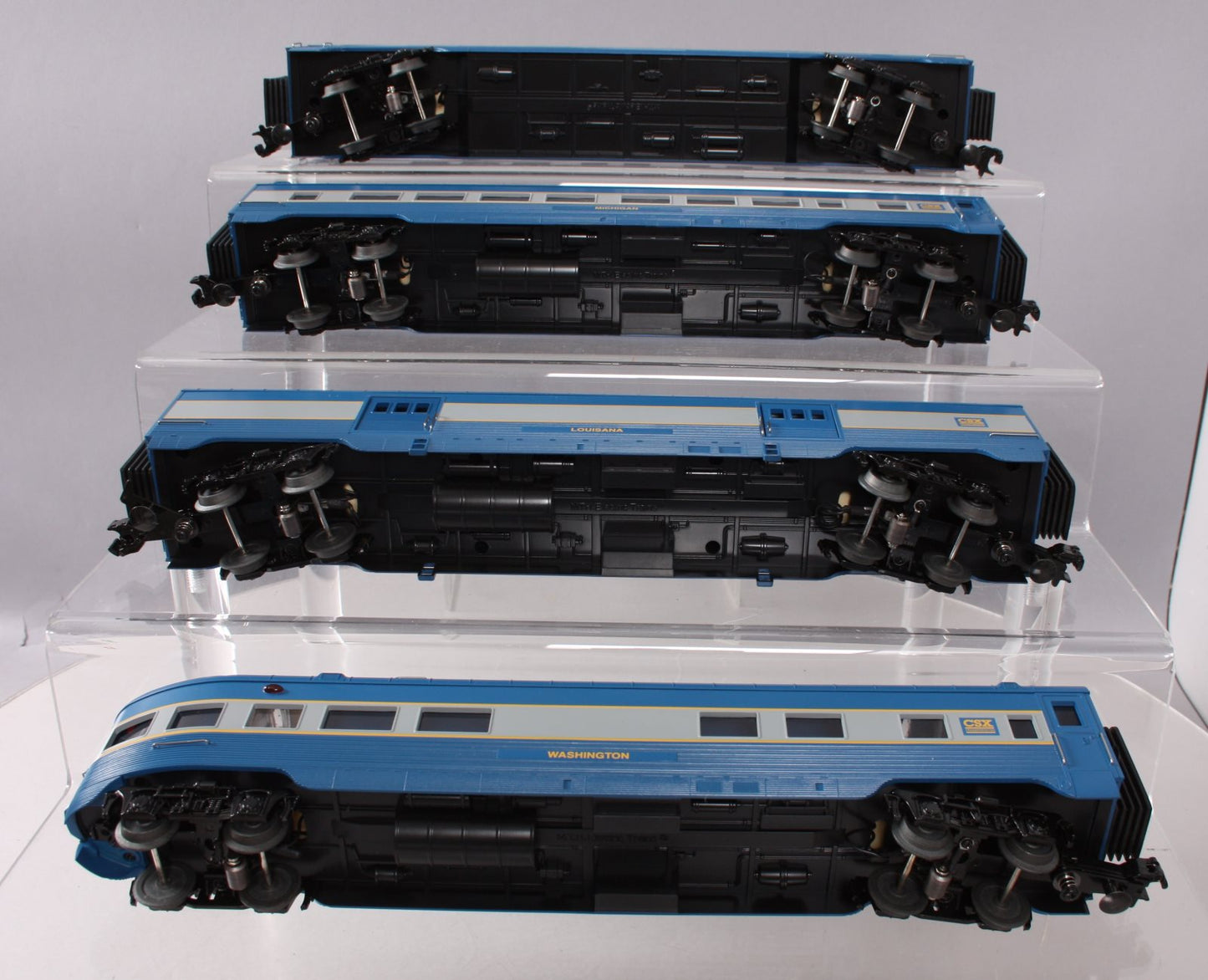 MTH 30-67600 O CSX RailKing 60' Streamlined ABS Passenger Car Set (Set of 4)