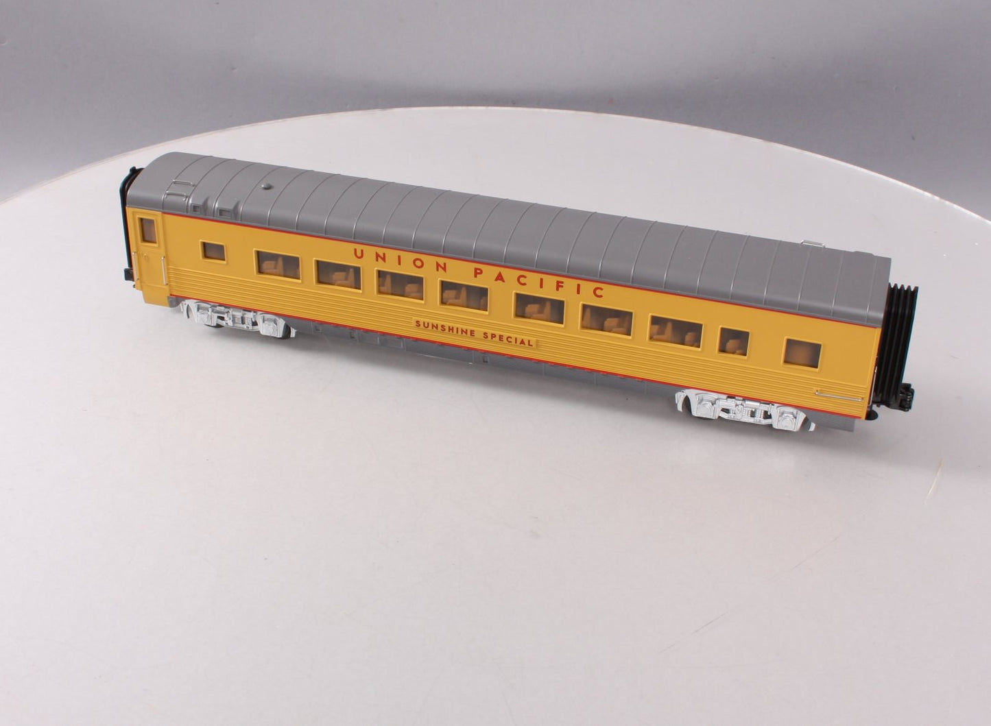MTH 30-68142 O Union Pacific 60' Streamlined Coach Car #Sunshine Special
