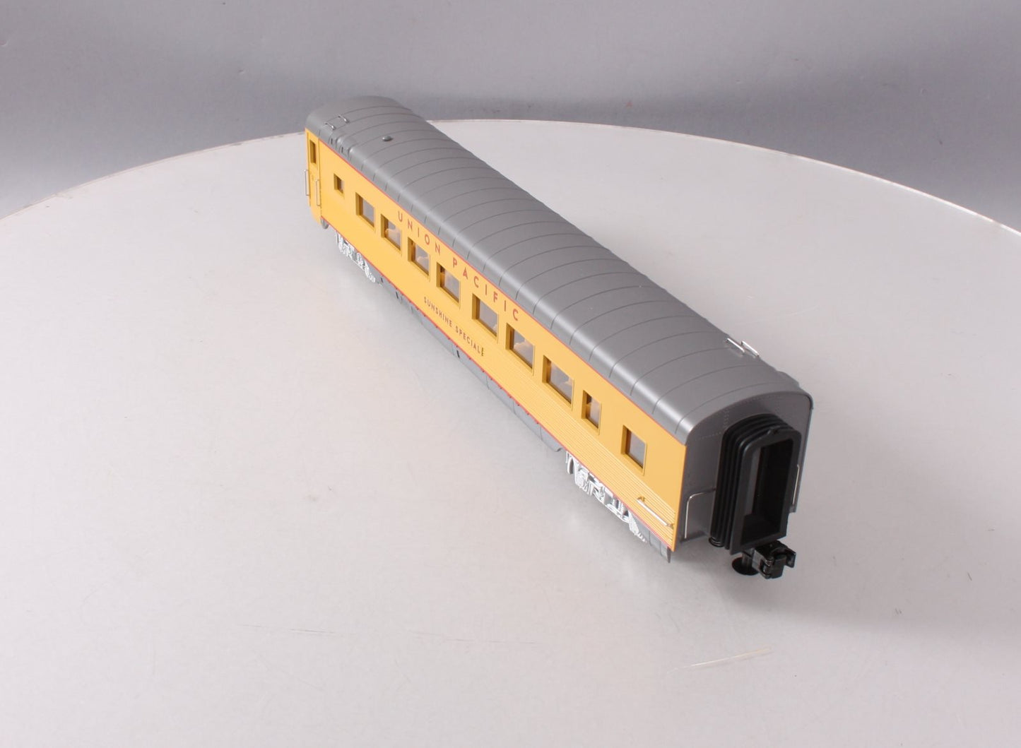 MTH 30-68142 O Union Pacific 60' Streamlined Coach Car #Sunshine Special