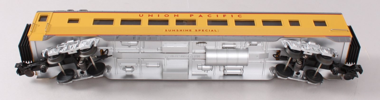 MTH 30-68142 O Union Pacific 60' Streamlined Coach Car #Sunshine Special