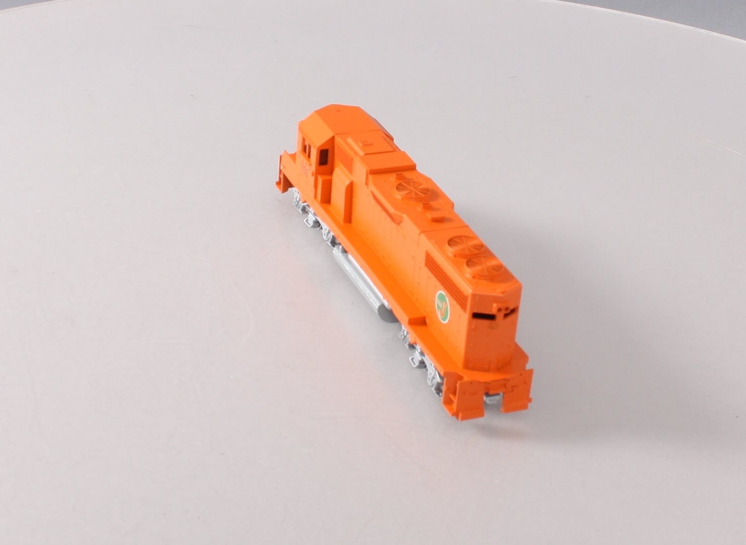 Athearn 2224 HO Elgin Joliet Eastern GP38-2 Powered Diesel Locomotive #703