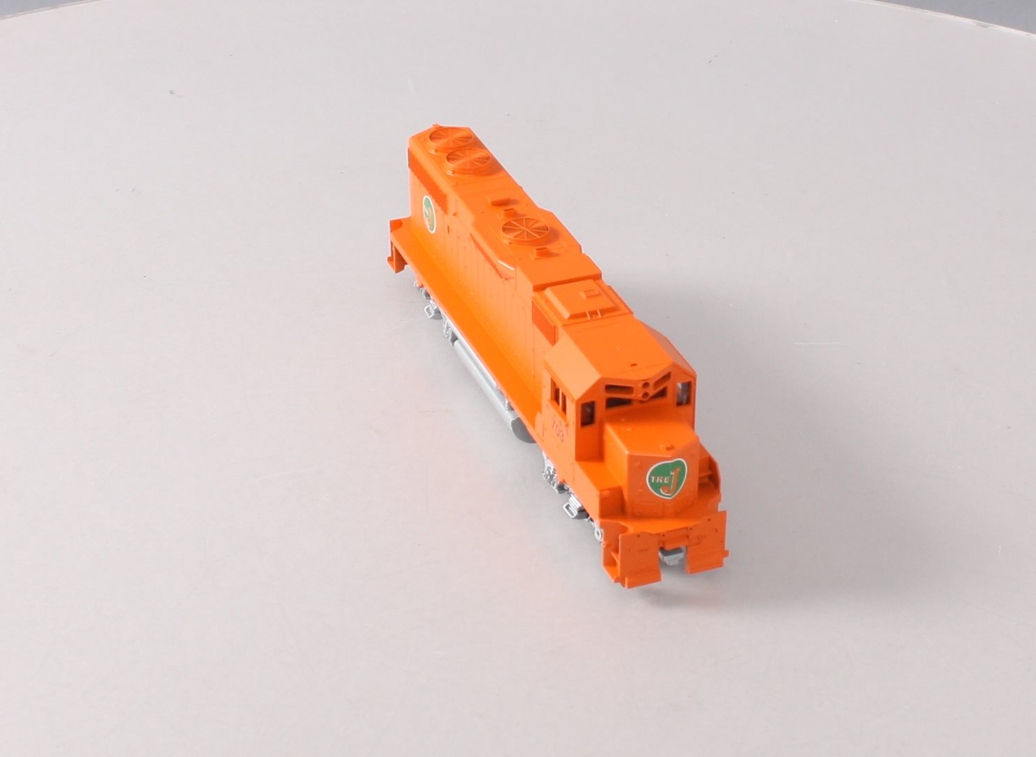 Athearn 2224 HO Elgin Joliet Eastern GP38-2 Powered Diesel Locomotive #703