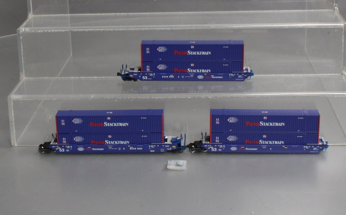 Kato 106-6180 N Gunderson MAXI-IV Double Stack Car w/Pacer Containers (Set of 3)