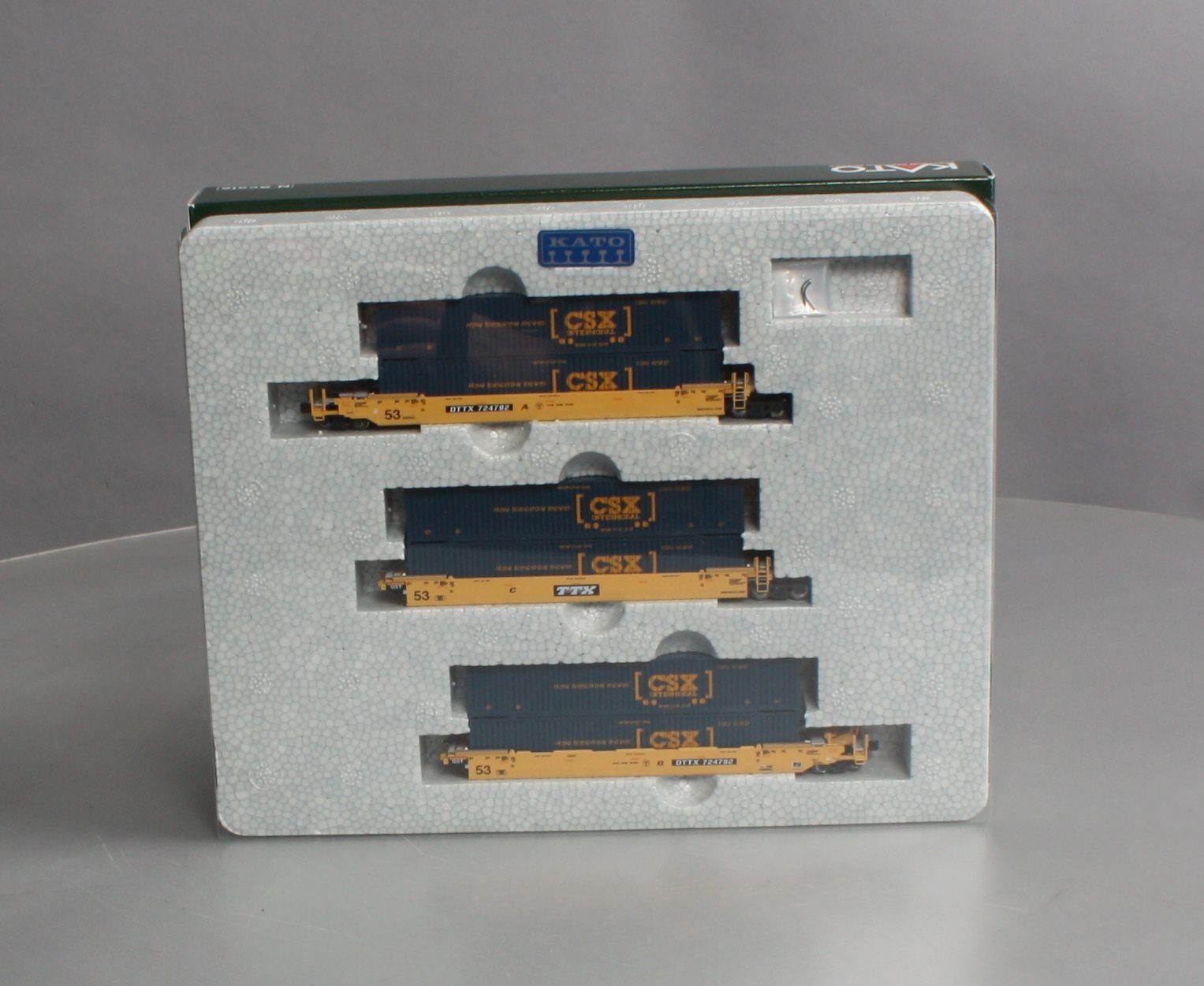 Kato 106-6175 N TTX Gunderson MAXI-IV Well 3-Car Set #724792 w/CSX Containers